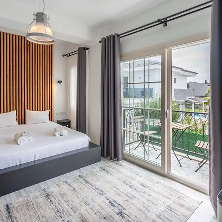 Mea Hotel *