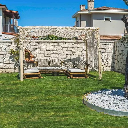 Mea * Alacati